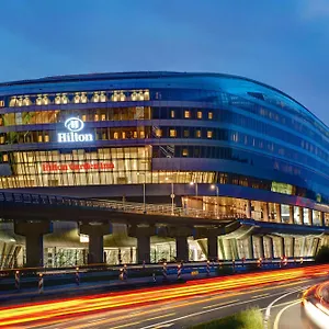 https://hilton-garden-inn-frankfurt-airport-frankfurt-am-main.frankfurtammainhotels.com